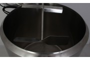 Ice cream maturing vat